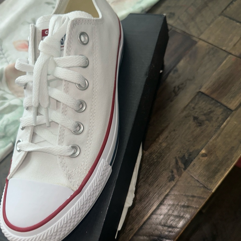 Low Converse , white , women size 7.5